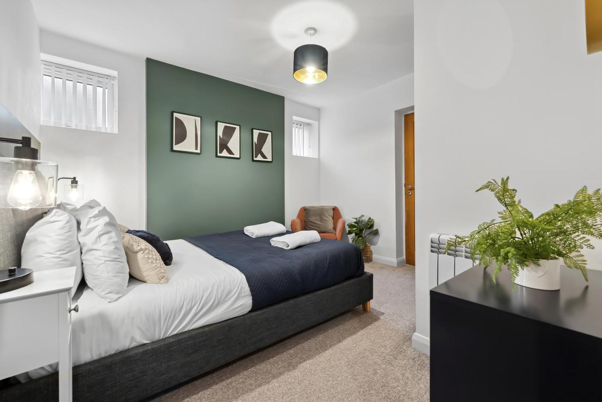 Corinium Lodge - Town Centre Apartment Cirencester Esterno foto